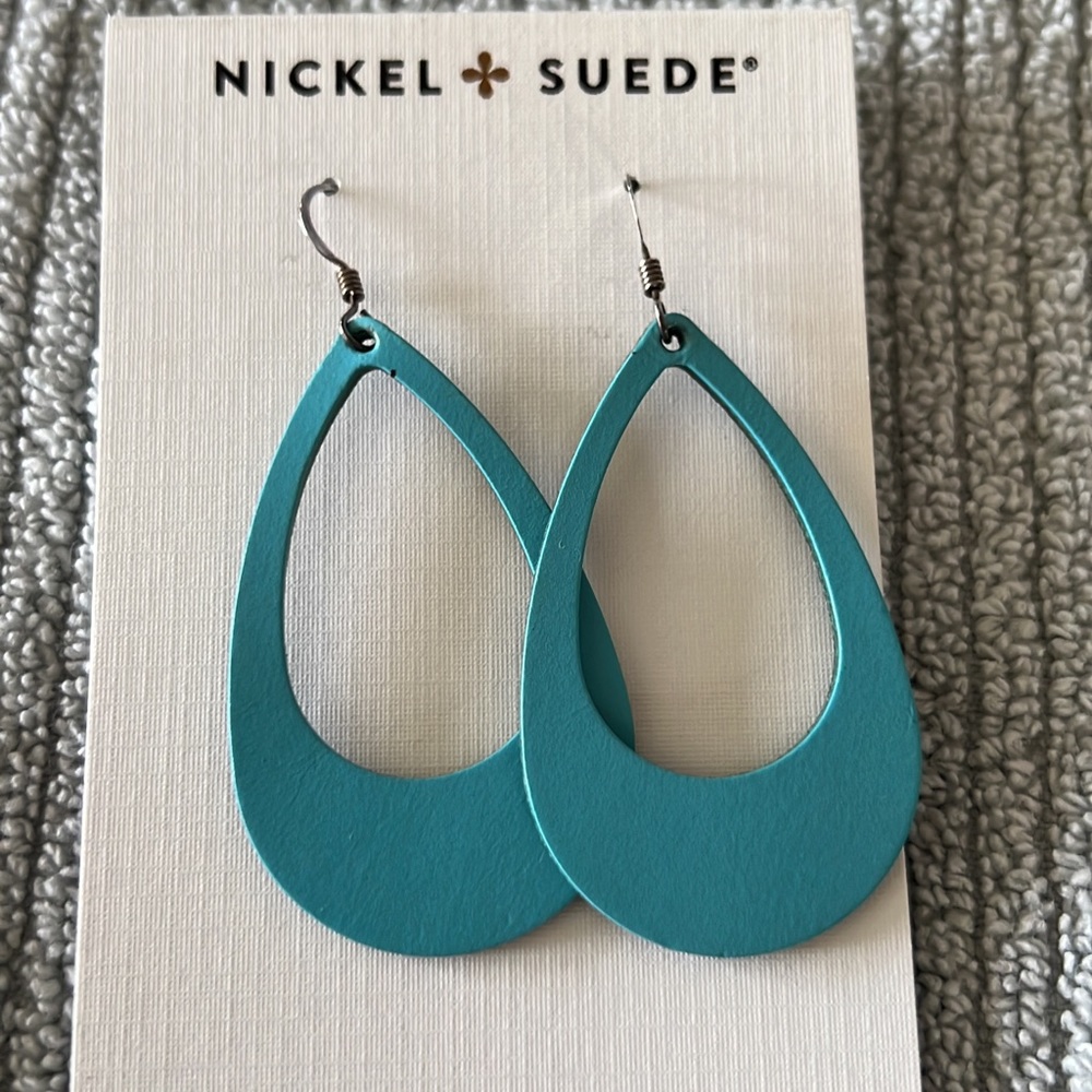 Nickel & suede lightweight leather teardrop earrings